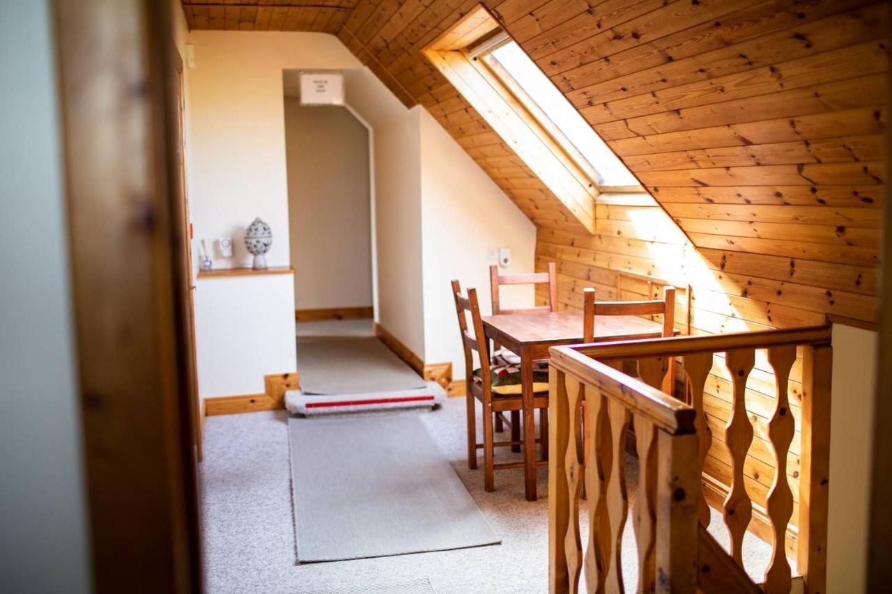 Half Door Cottage Doolin Eksteriør billede
