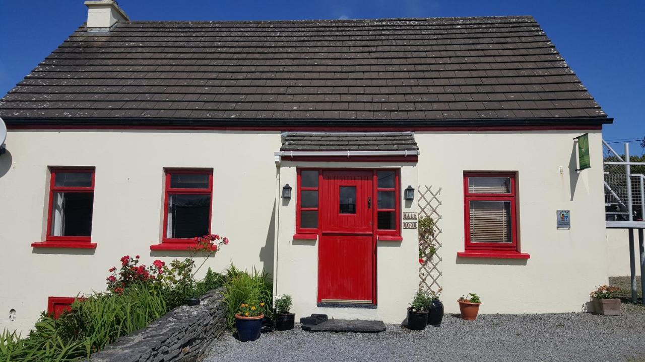 Half Door Cottage Doolin Eksteriør billede